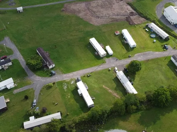 107 & 105 4th St, Terra Alta, WV 26764