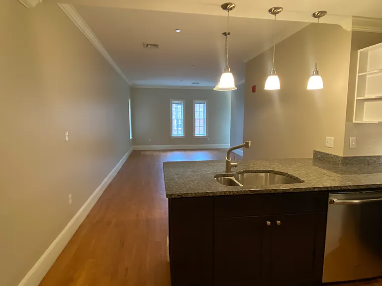 286 Main St #2B — Photo 3