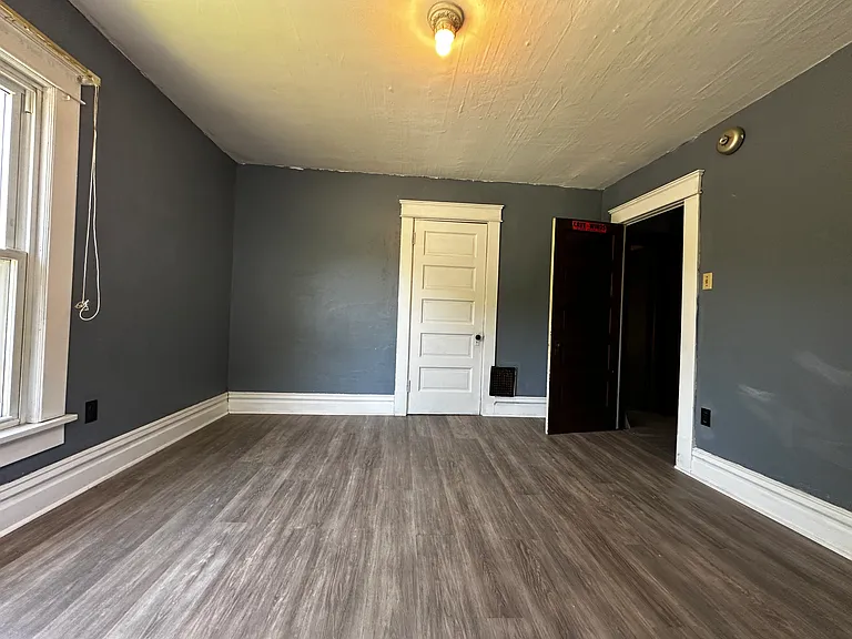 8232 Mercer St #1 — Photo 15
