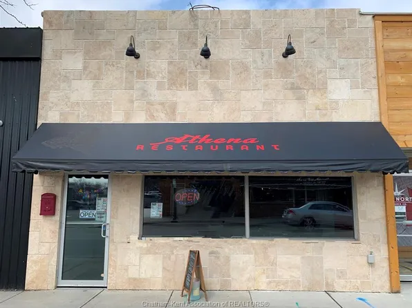 750 James St, Chatham Kent, ON N8A 2P5