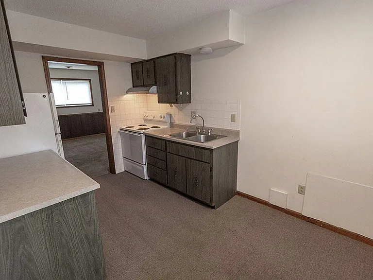 2908 Leeway Dr #D — Photo 6