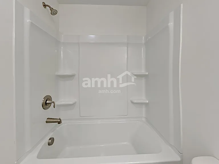 121 Hamilton Park Dr — Photo 18