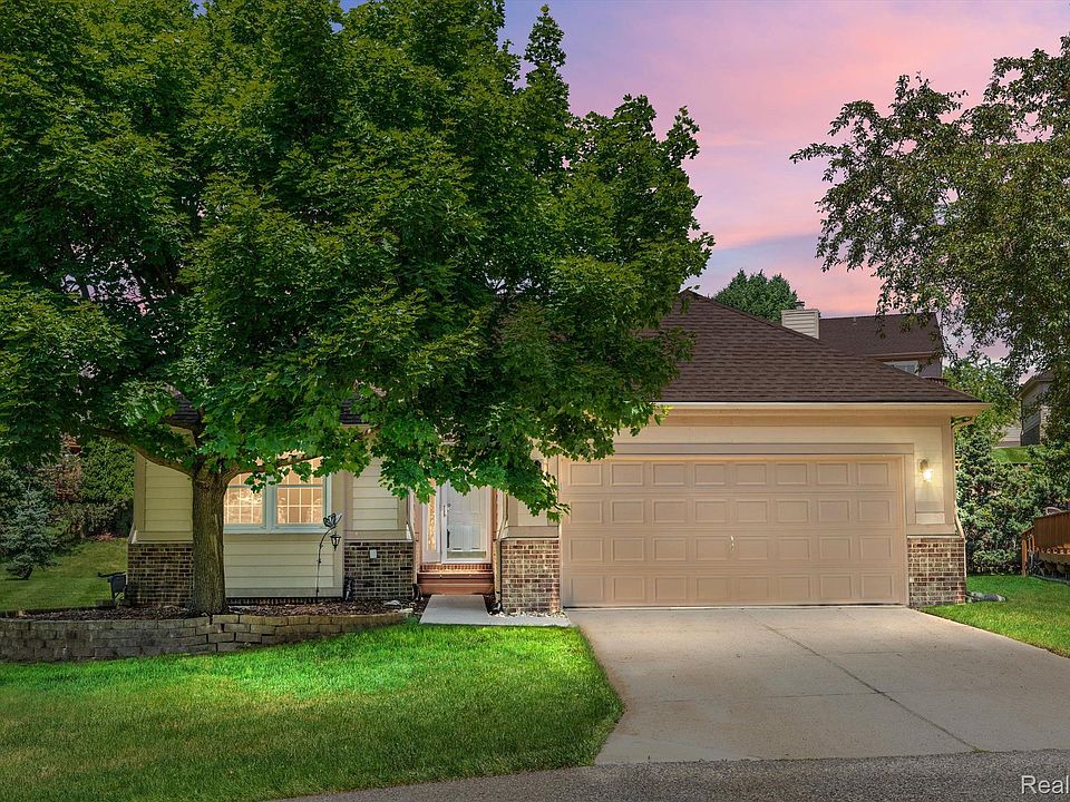 1st image of 30943 Savannah Ct