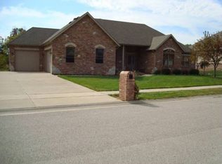 8516 Armsleigh Pl, O Fallon, IL 62269