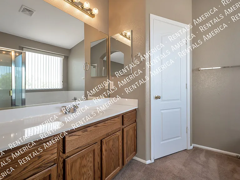 1028 E Dragon Fly Rd — Photo 14