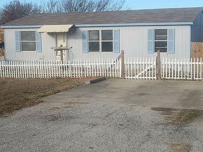 1st image of 916 Taylor Dr