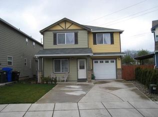 7852 SE Springwater Dr, Portland, OR 97206