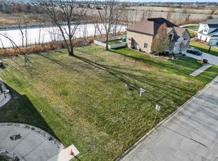 208 Knightbridge Pl, Munster, IN 46321