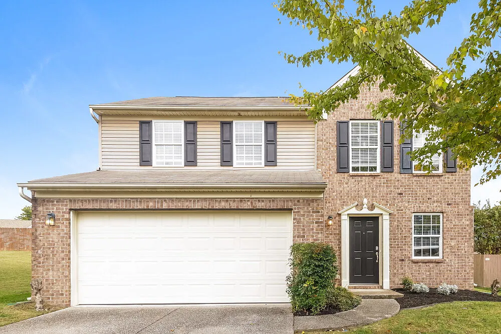 3 bed, 2.5 bath, 1794 sqft, $2,130 — Photo 1