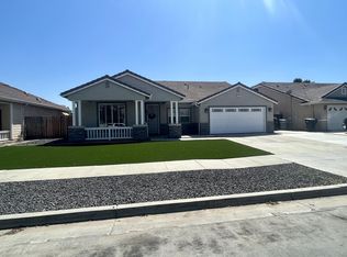1837 W Merritt St, Hanford, CA 93230