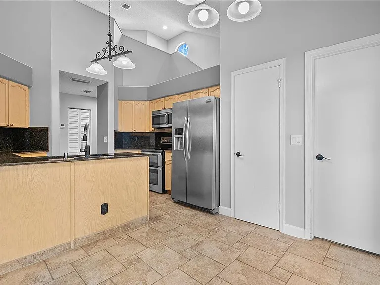 1714 Shoreside Cir — Photo 6