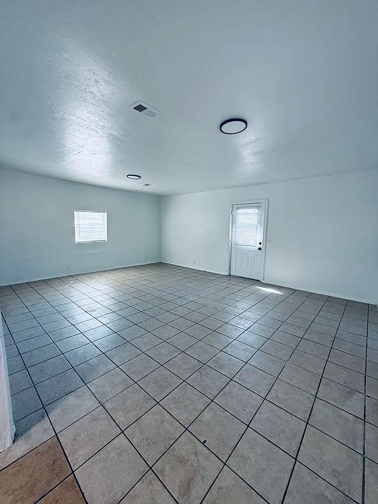 9708 Lyric Lane — Photo 4
