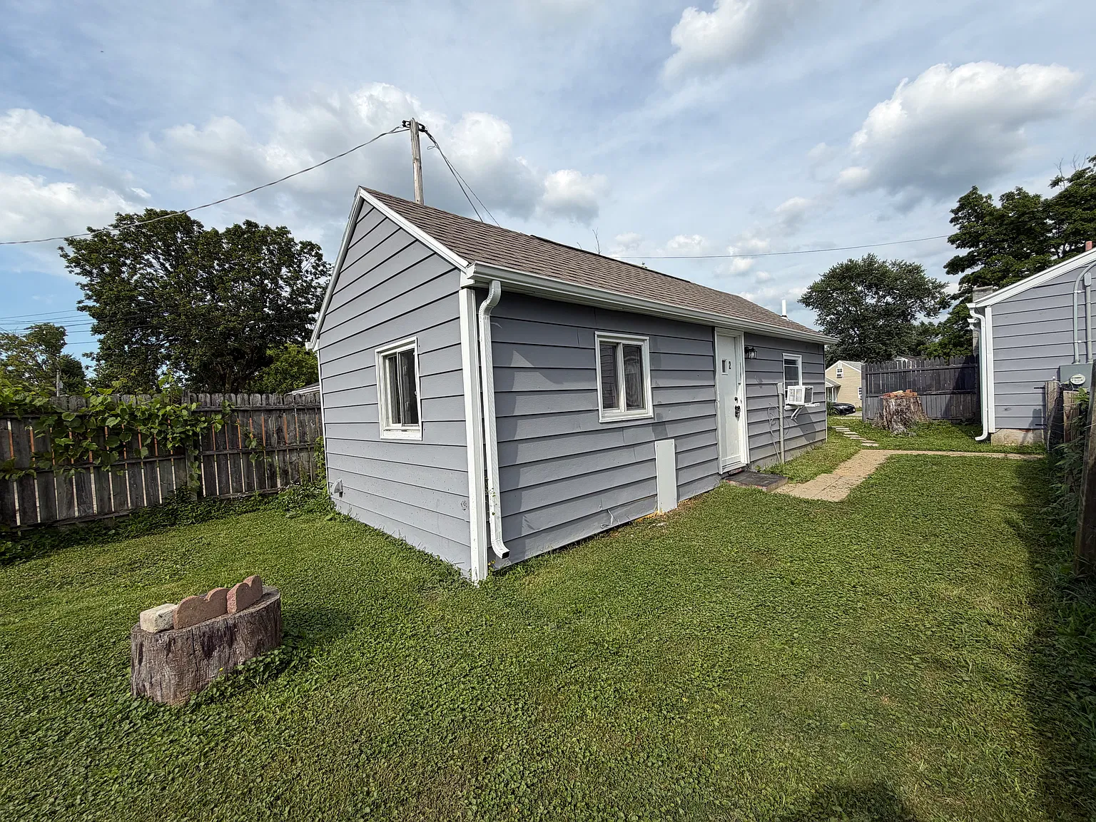 Studio, 360 sqft, $700 — Photo 3