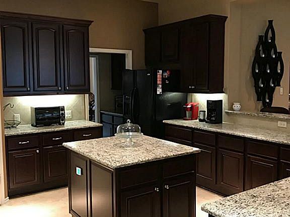 3rd image of 2803 Green Mountain Dr