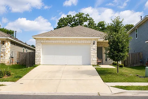 220 Bent Creek Ln Photo 1