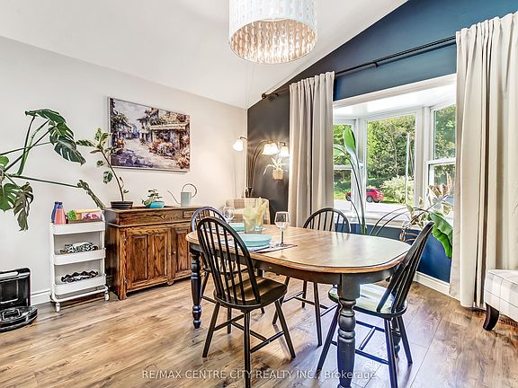 5th image of 361 George St