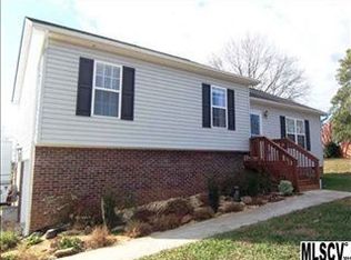 6094 Little River Ct, Granite Falls, NC 28630