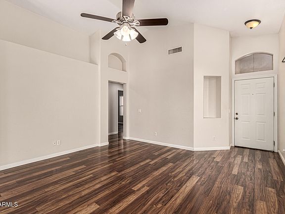 4th image of 10057 E CAPRI Avenue