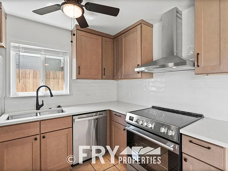 3446 N Adams St — Photo 11