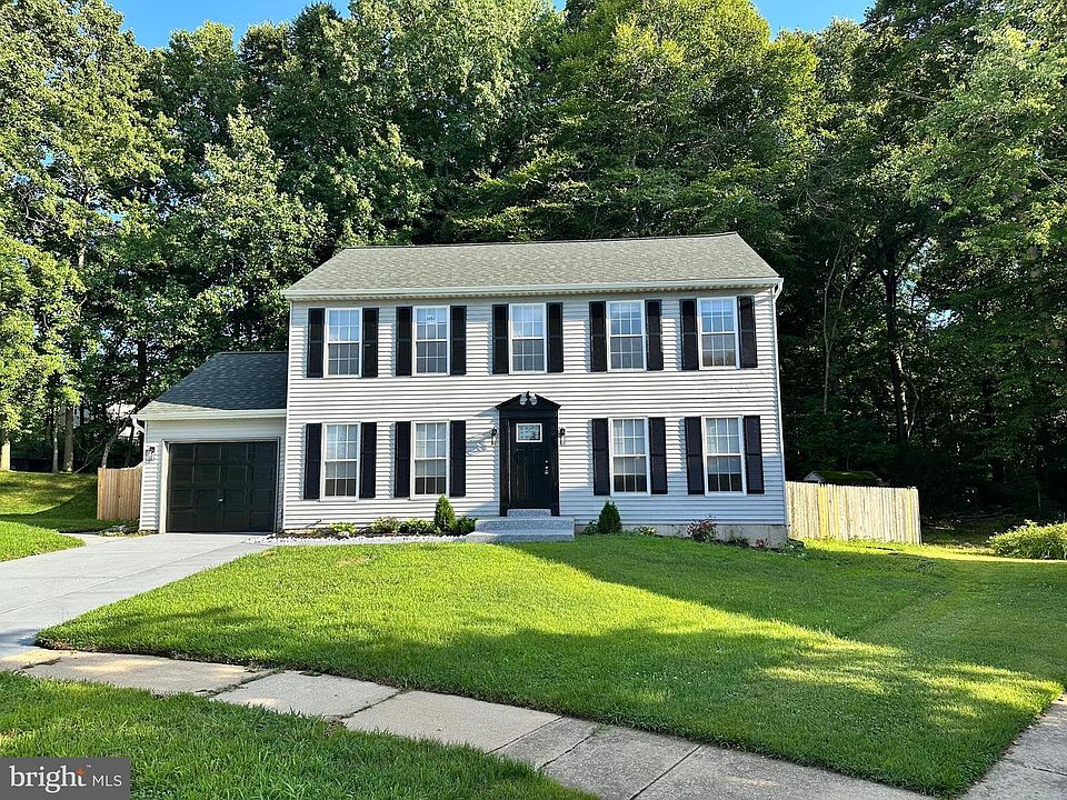 1st image of 7 Greenwich Ct