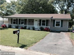 811 S Filbert Ct, Sterling, VA 20164