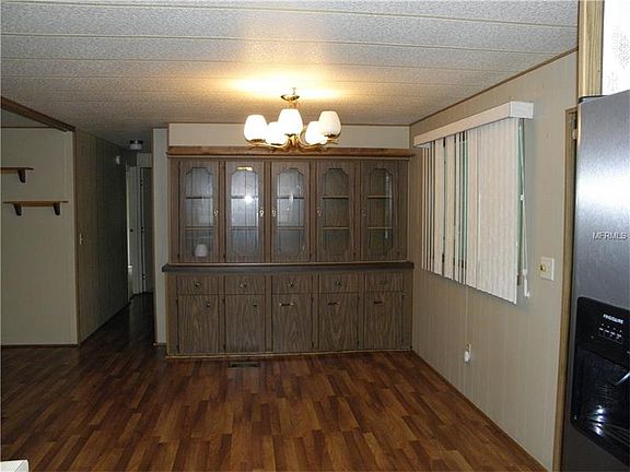 3rd image of 2015 Water Oak Cir #47
