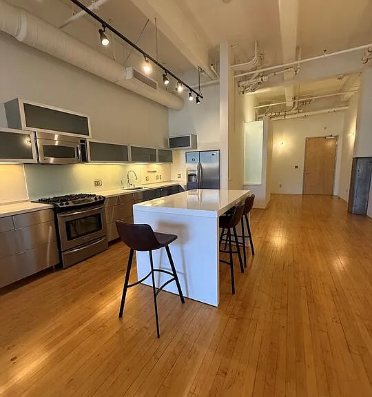 1850 Industrial St #114 — Photo 1