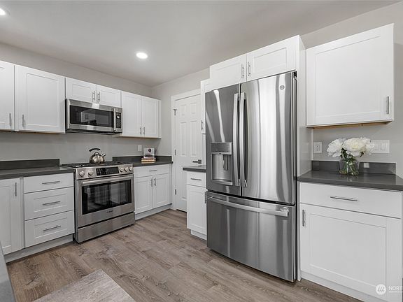 4th image of 15108 SE 279th Place