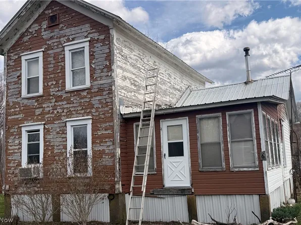 6 Electric Ave, Belleville, WV 26133