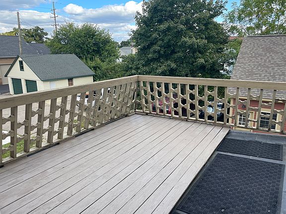 5th image of 826 N Mill St