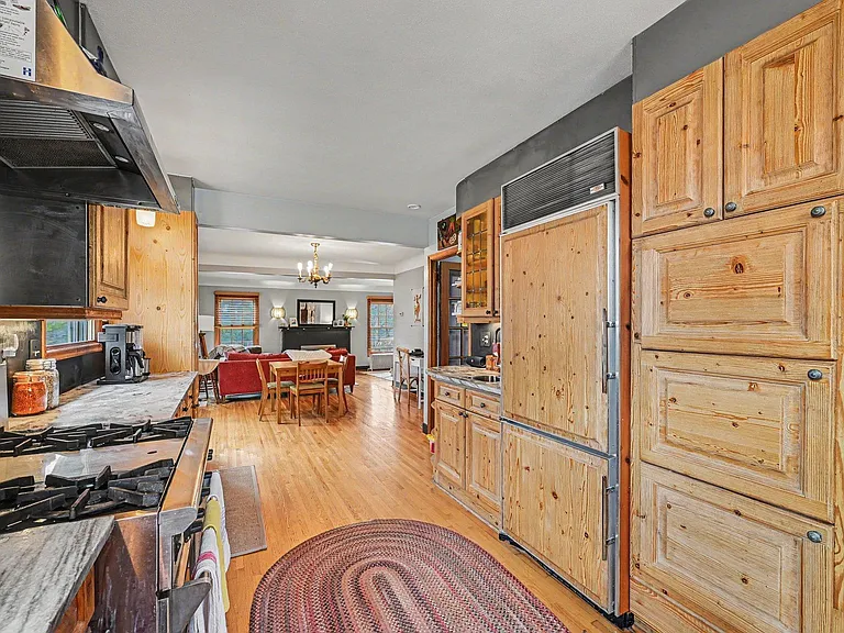 4937 Clinton Ave — Photo 6