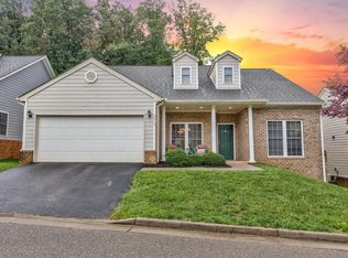 5513 Quail Ridge Cir, Roanoke, VA 24018