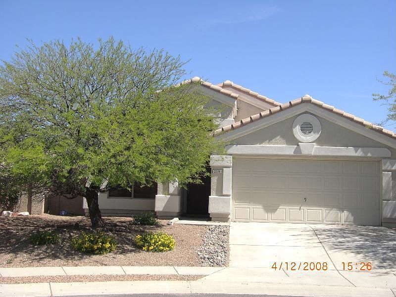1st image of 2318 N Deer Creek Pl