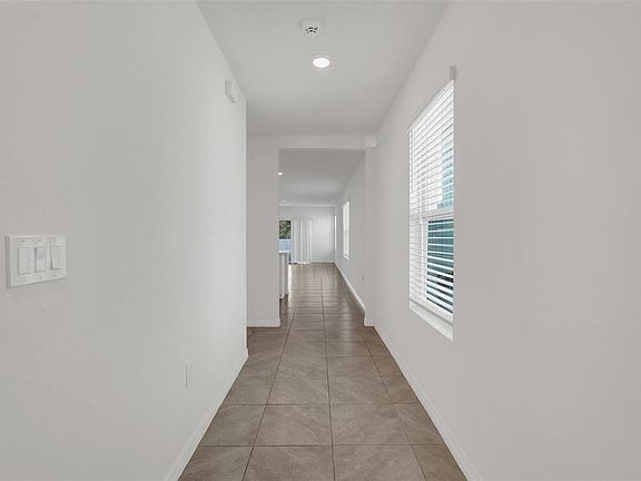 5th image of 3881 Brant Pl