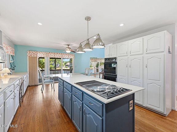 3rd image of 6106 Cardinal Drive