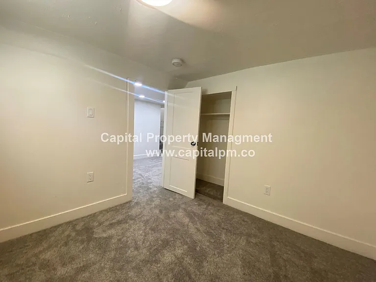 915 E Crandall Ave — Photo 5
