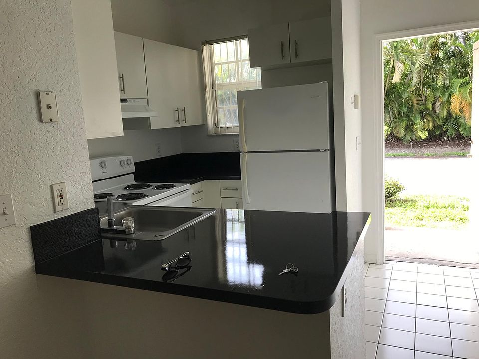1st image of 6179 Garden Ct