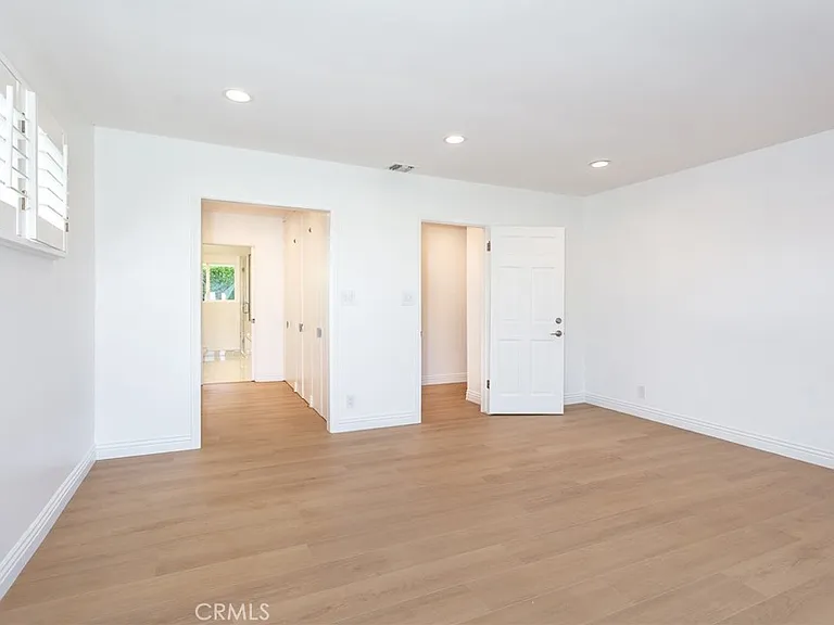 16973 Strawberry Dr — Photo 13