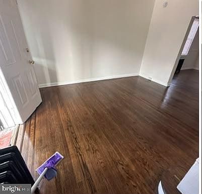 5th image of 4238 Nicholas Ave