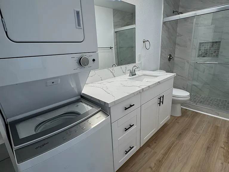 4030 Front St #11 — Photo 8
