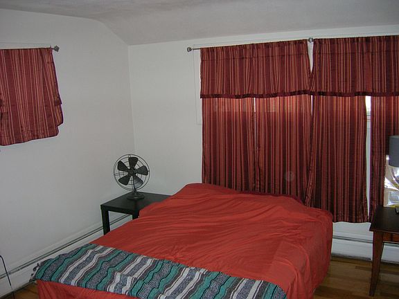 5th image of 14 Medway St #14
