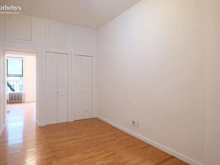 769 9th Ave #4S — Photo 8