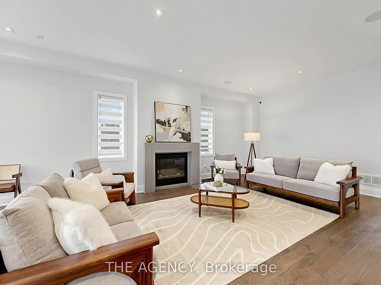 32 Conger St — Photo 3