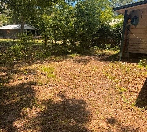5th image of 12746 Woodland Dr