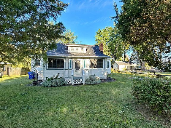 3rd image of 18109 Piedmont Dr