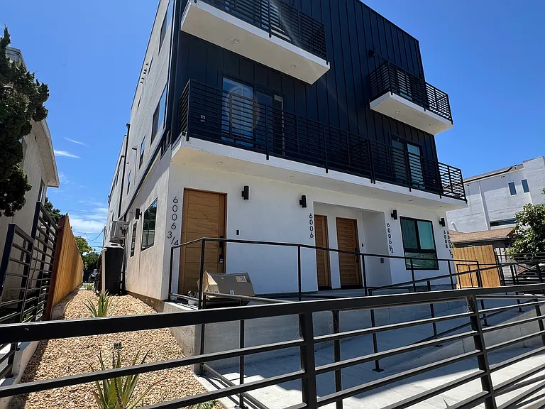 6006 Comey Ave — Photo 32