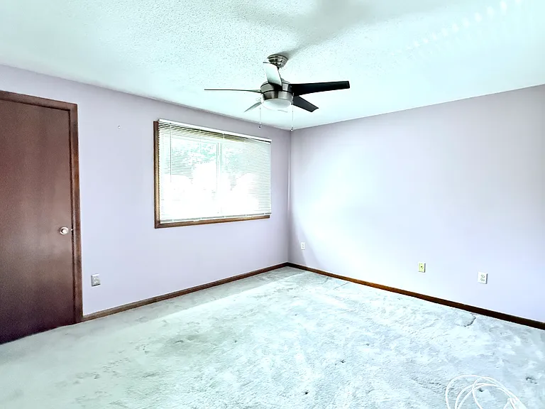 Oak Forest Dr — Photo 8