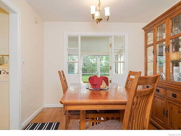 4th image of 53 Harwood Dr