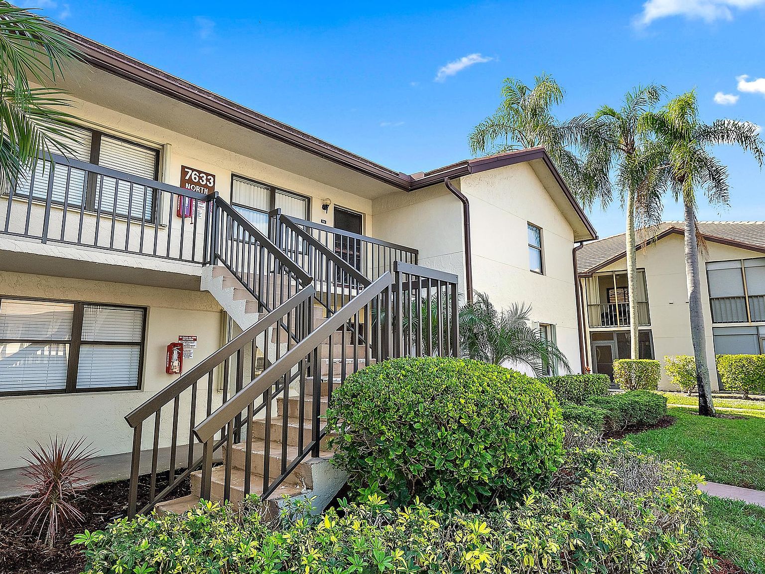 7633 Tahiti Lane #204