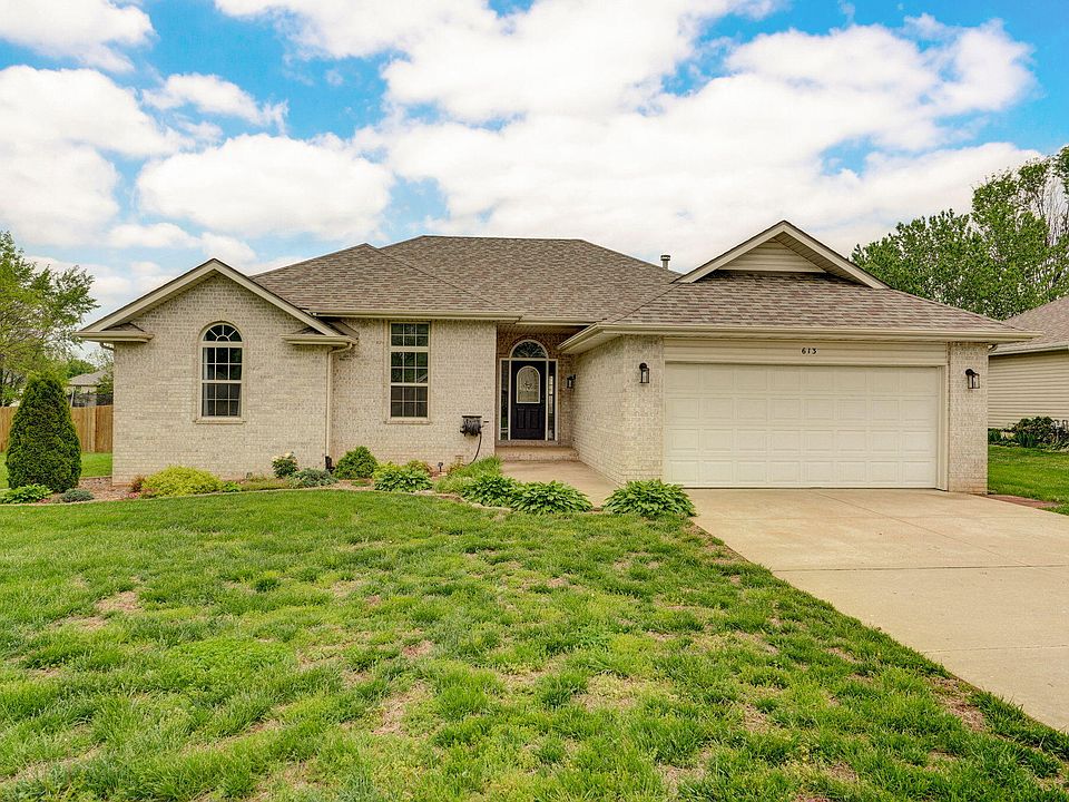 1st image of 613 Sarah Court